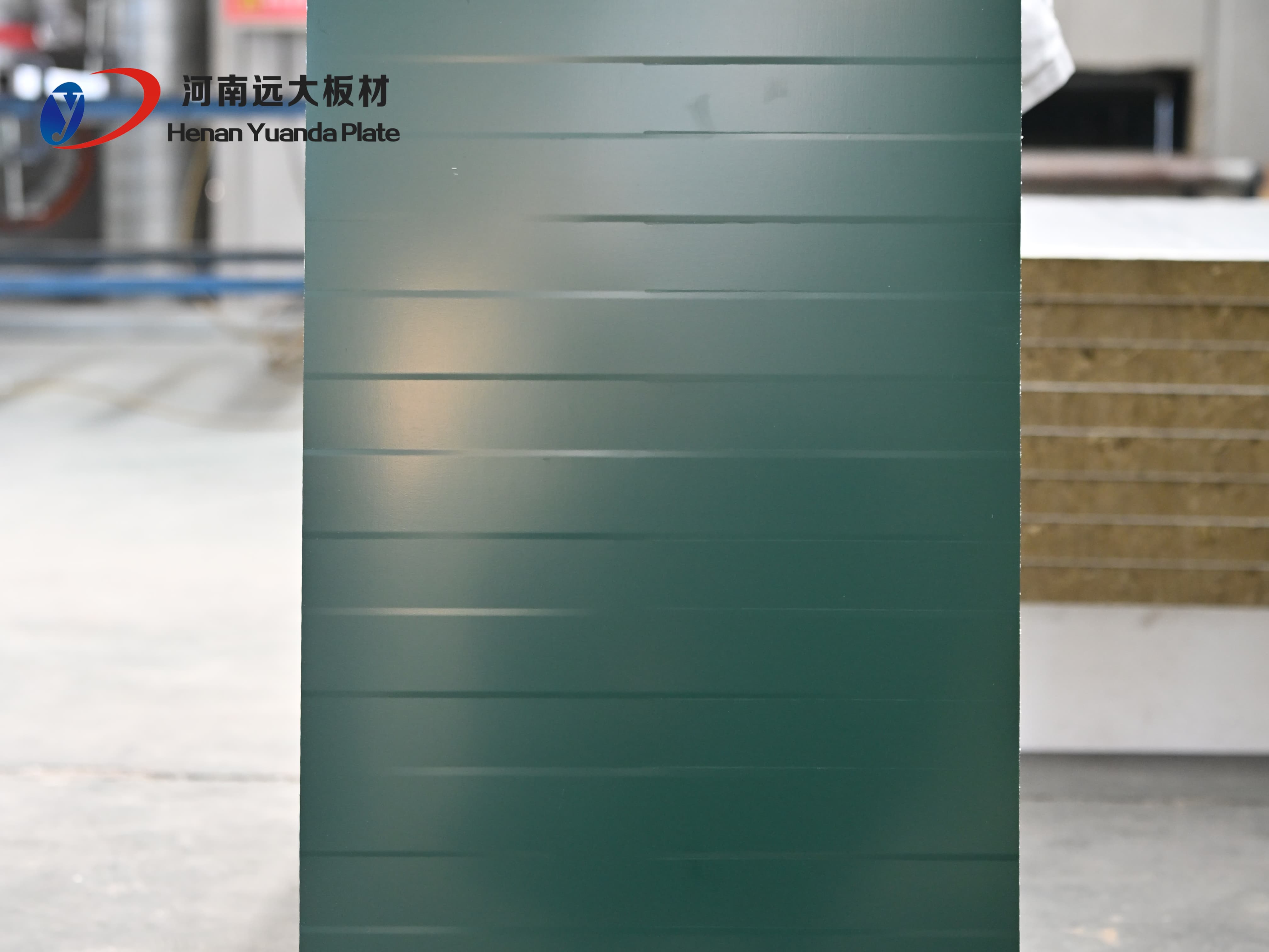 聚氨酯冷庫(kù)板：現(xiàn)代冷鏈物流的“節(jié)能基石”