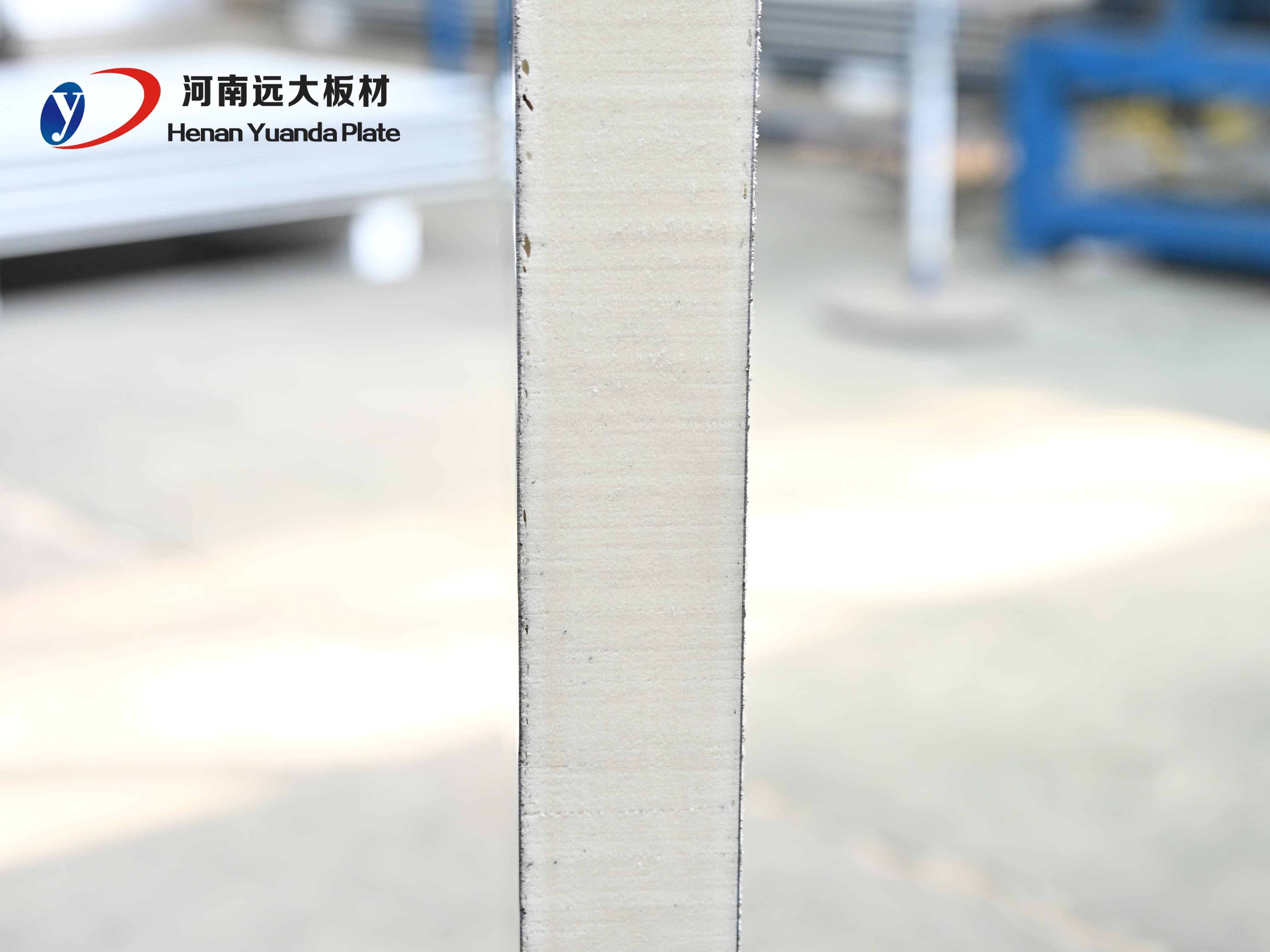 “冷鏈倉(cāng)庫(kù)對(duì)保溫‘零容忍’？聚氨酯夾芯冷庫(kù)板的‘無(wú)縫’密封方案正是答案?！?