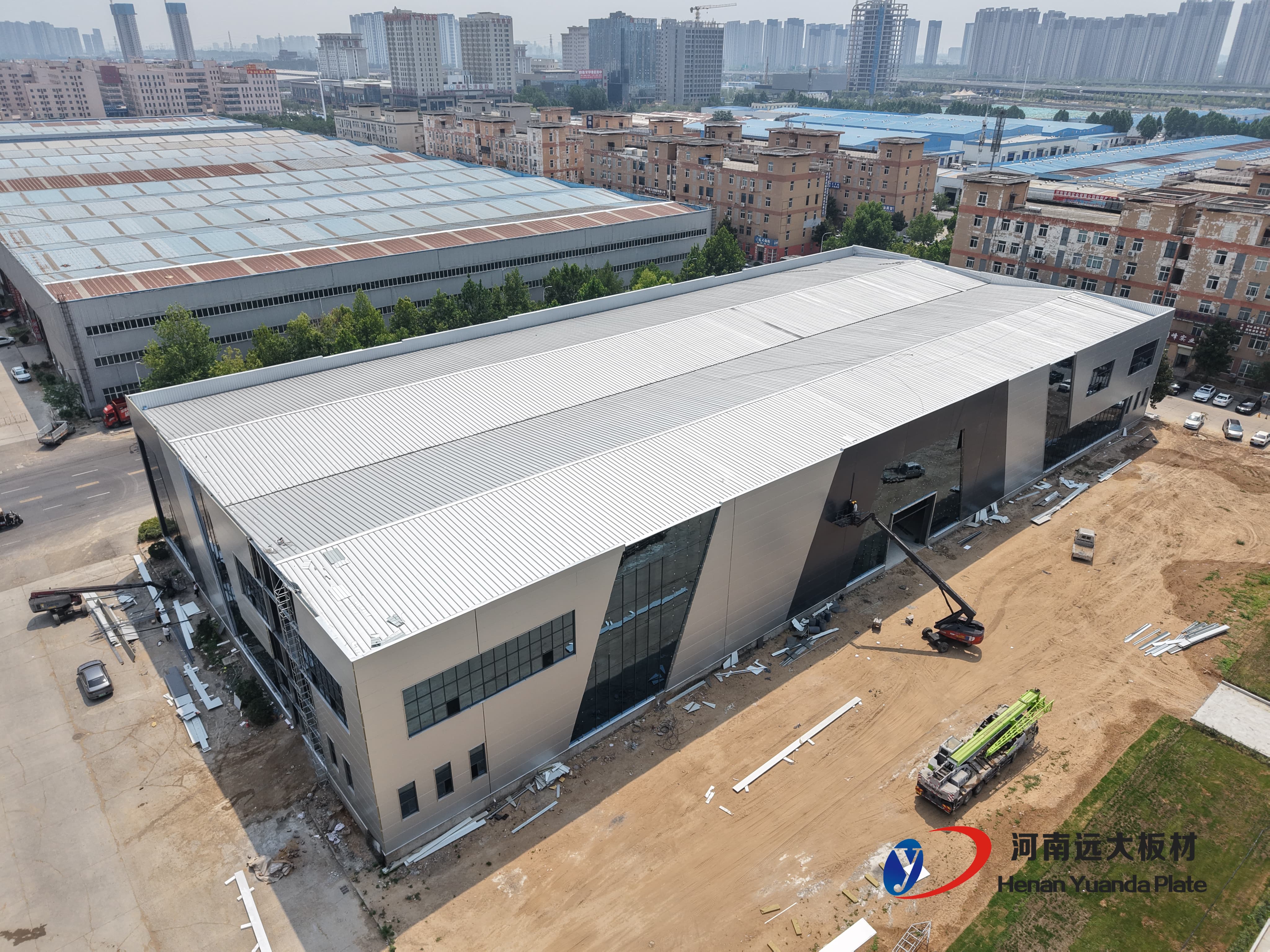 傳統(tǒng)板材VS聚氨酯夾芯板：在建筑效率與能耗上，差距竟然這么大！(圖3)